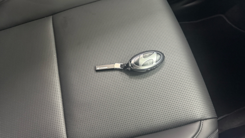 Hyundai SANTA FE 1.6 TGDi Plug-in Hybrid Calligraphy 5dr 4WD Auto Estate